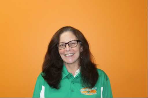 Deanna Norquist headshot.