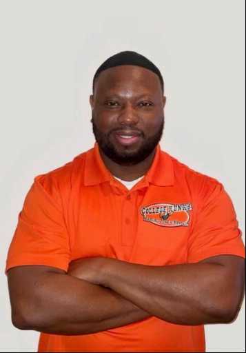 Ricky Scott headshot.