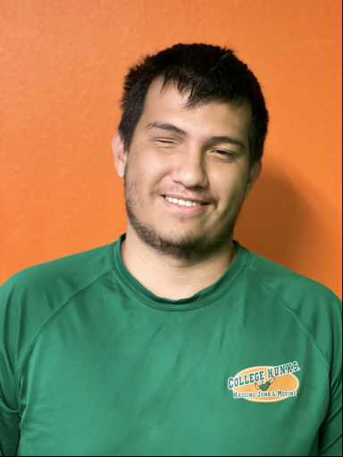 Luis Zambrano headshot.