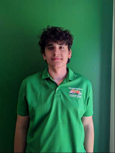 Caden Houlihan headshot.