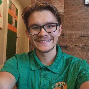 Evan Krywko headshot.