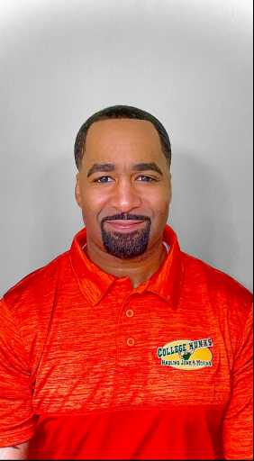 Eriek Nickson headshot.
