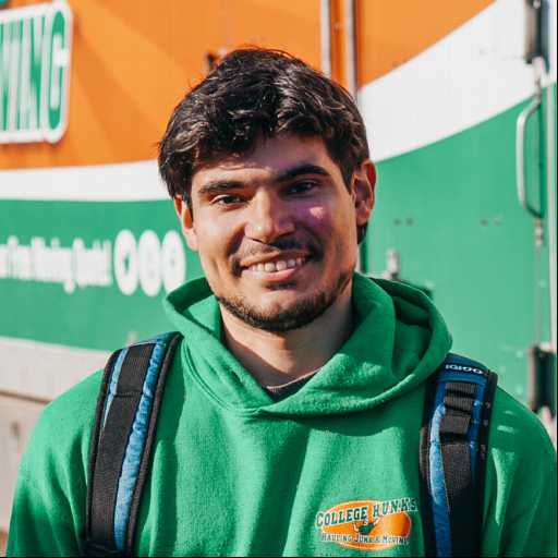 Kevin Crespo headshot.