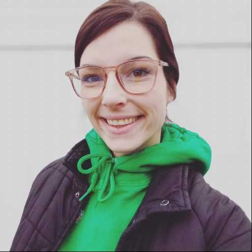 Rebecca Roberts headshot.