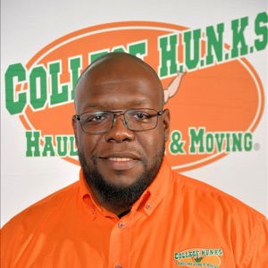 Anthony Thomas headshot.