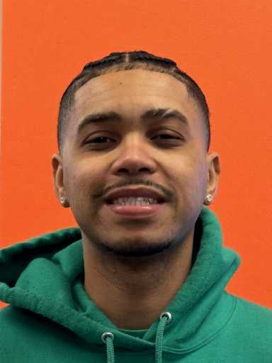 Jefferson Oliveira headshot.