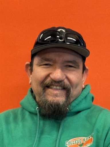 Juan Salas headshot.