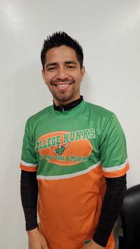 Yendry Chirinos headshot.
