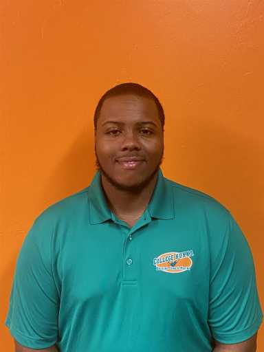 Carlos Washington headshot.