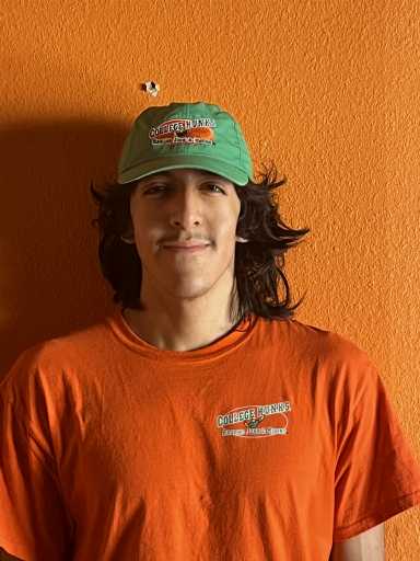 Von Flores headshot.